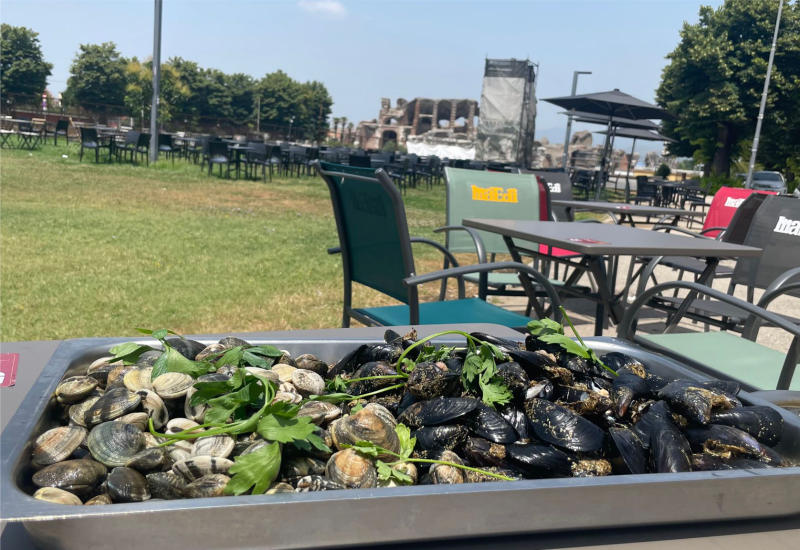 A Santa Maria Capua Vetere il “Trace”. Prendiamo l’abitudine di mangiare bene.