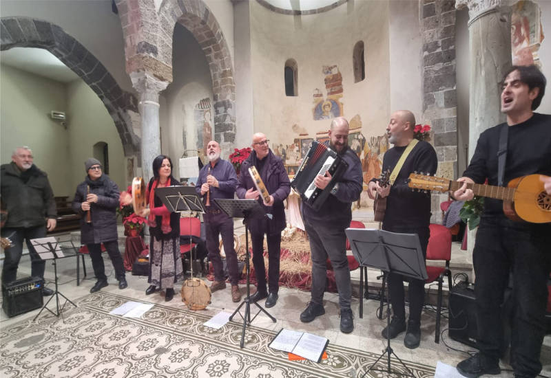 Successo di pubblico al concerto “Arianova” nella chiesa di Santa Maria Assunta in Cielo a Santa Maria la Fossa