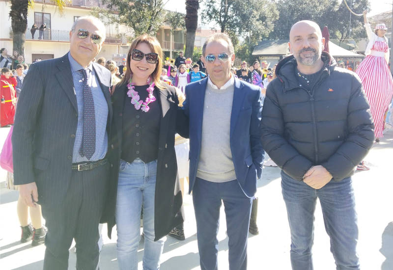Bellona. Enorme partecipazione al Carnevale di Bellona. Sarcinella: “L’Amministrazione comunale sempre a lavoro per garantire ai cittadini belle iniziative”