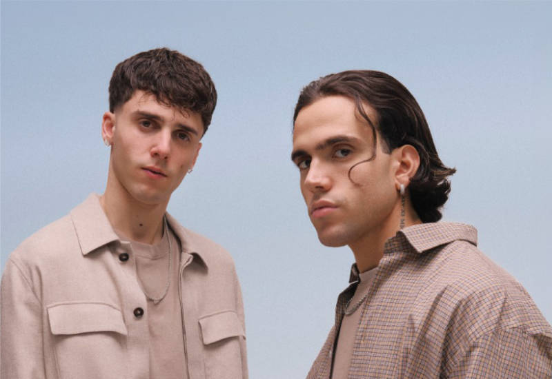 Il 5 marzo l’emozione si firma dal vivo: da Sanremo al Campania arrivano LDA e AKA7even